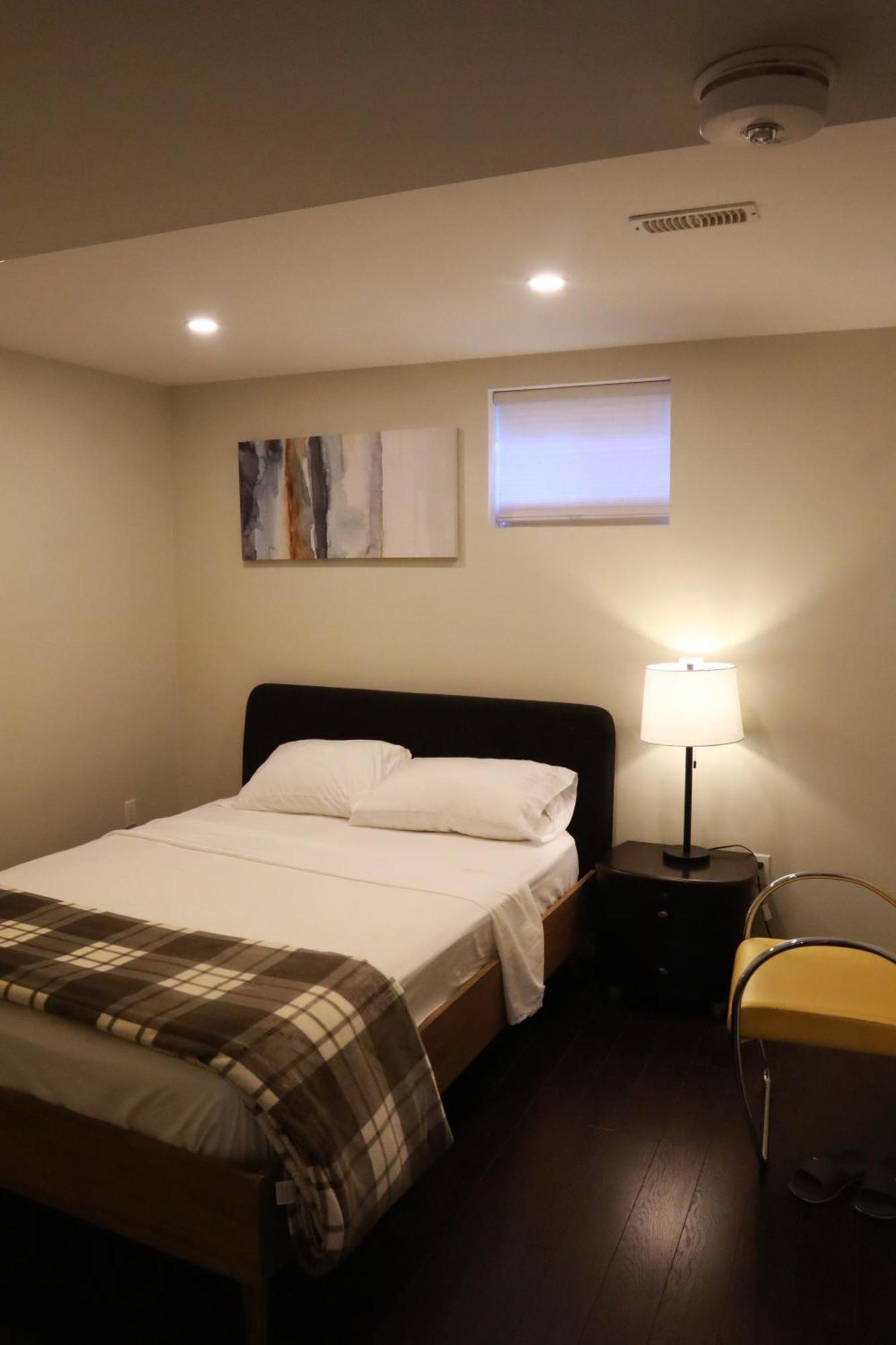Stunning Furnished 2Bedroom/2Washroom Apartment Brampton Buitenkant foto