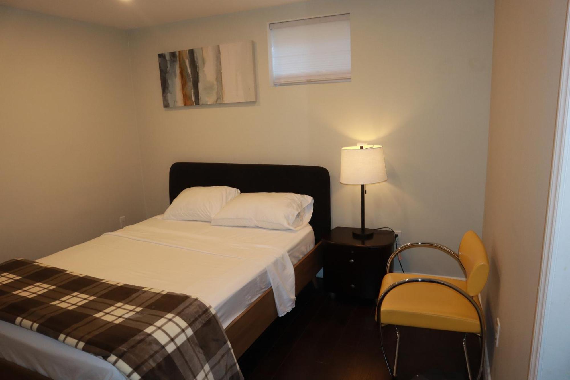 Stunning Furnished 2Bedroom/2Washroom Apartment Brampton Buitenkant foto