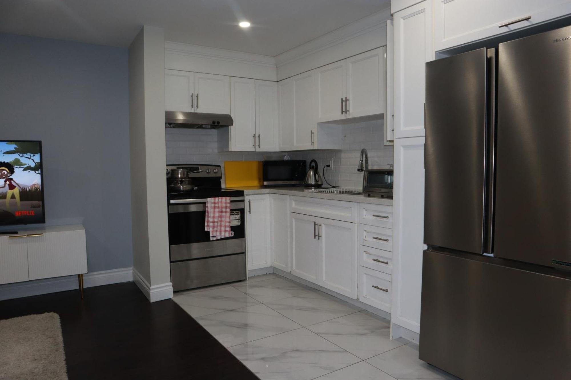 Stunning Furnished 2Bedroom/2Washroom Apartment Brampton Buitenkant foto