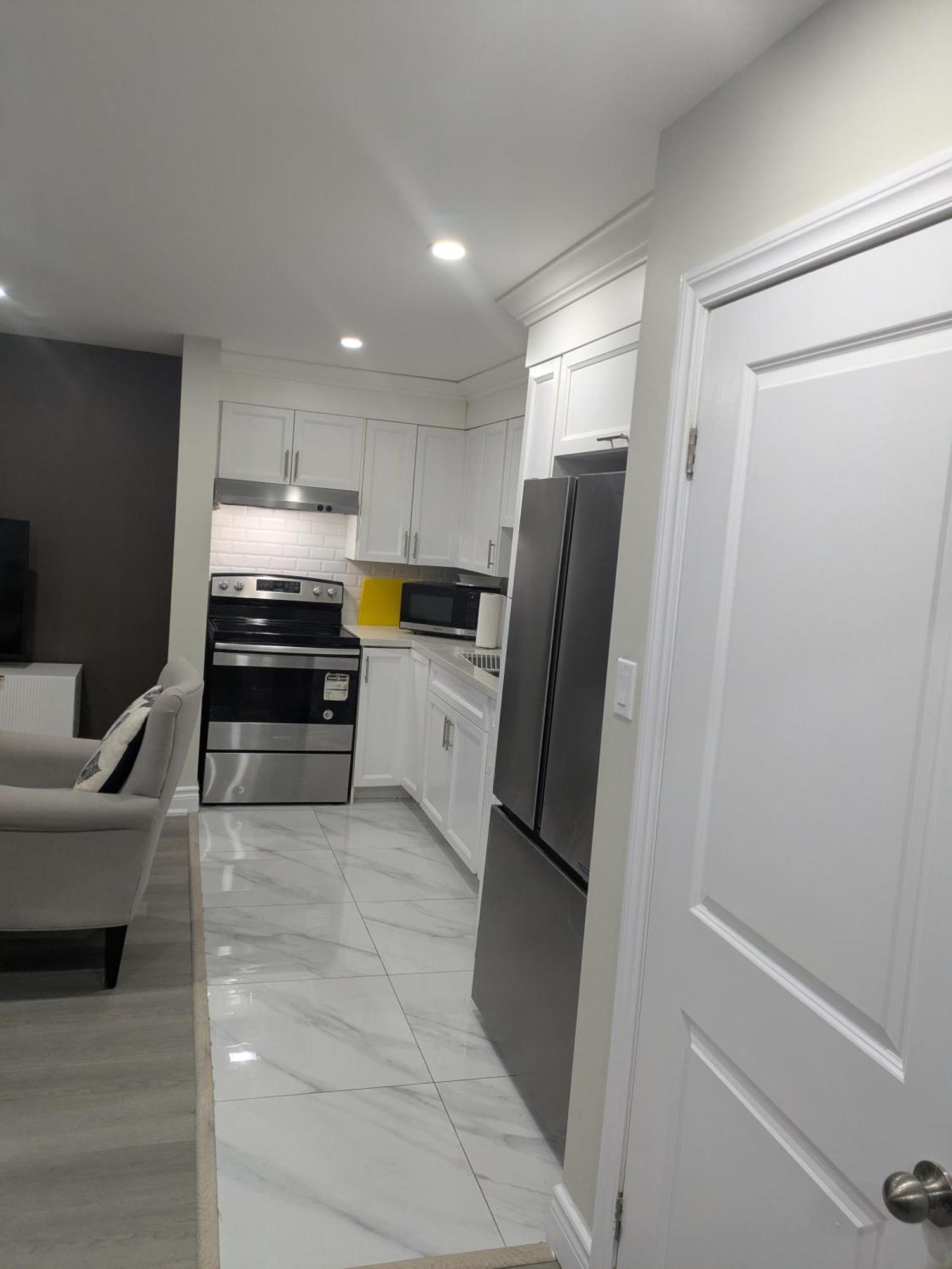 Stunning Furnished 2Bedroom/2Washroom Apartment Brampton Buitenkant foto